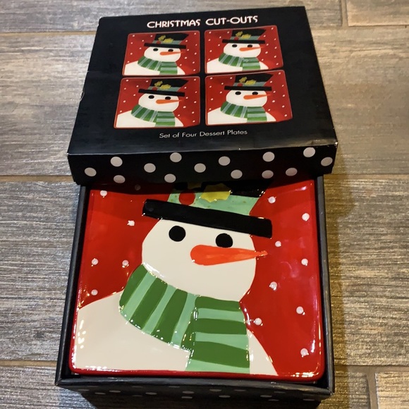 Adorable Christmas Dessert Plates- Set of 4- Brand New! - Picture 7 of 7